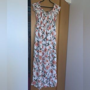 GUC Dynamite ruched floral maxi dress
